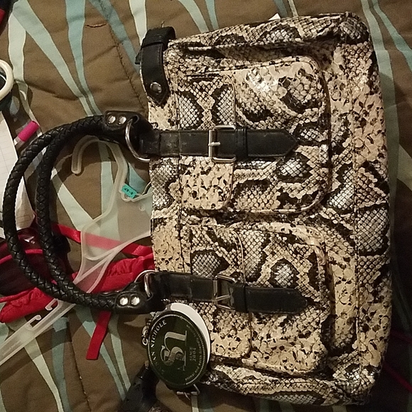 Purse - Picture 1 of 4